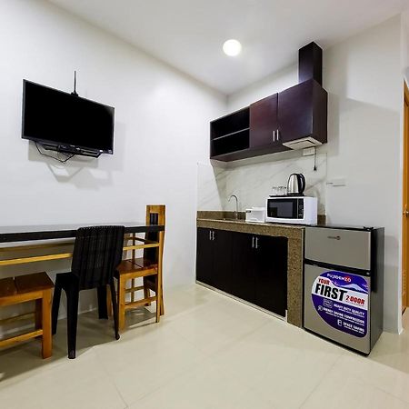 Oyo 848 Dona Aurora Condotel เกซอนซิตี้ ภายนอก รูปภาพ