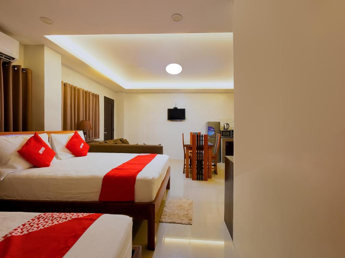 Oyo 848 Dona Aurora Condotel เกซอนซิตี้ ภายนอก รูปภาพ
